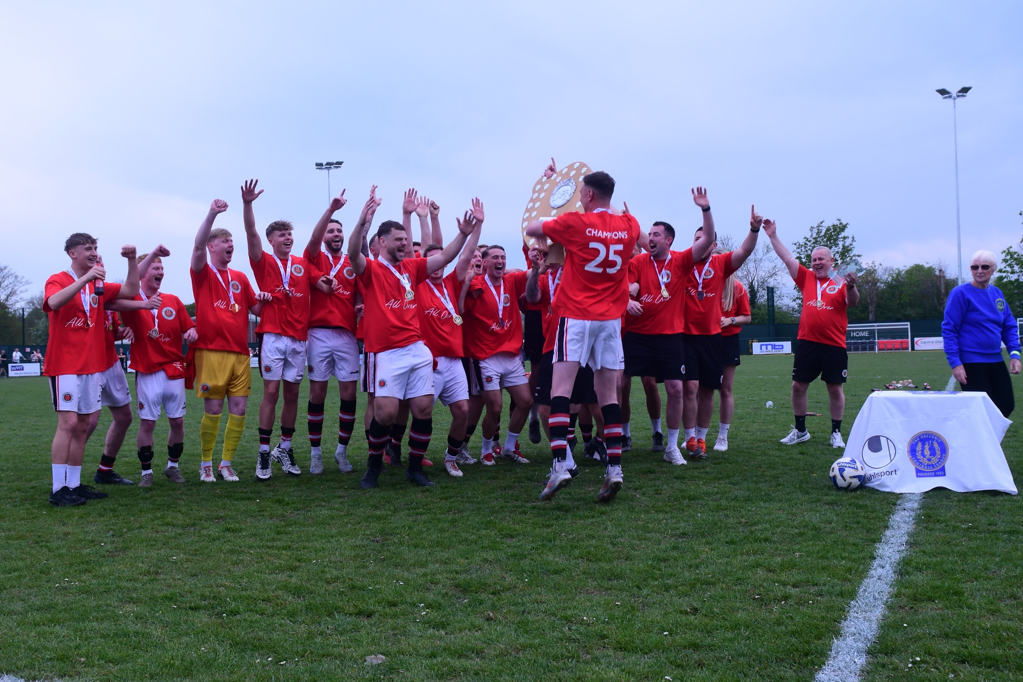 Title Race on a Knife Edge as Slimbridge Circle the Leaders