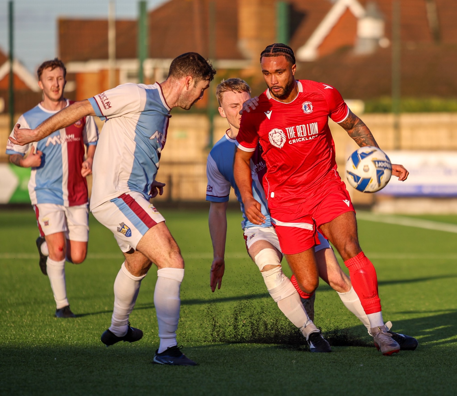 Saturday Football Round-Up: Penalties, Goal Gluts and 1,555 Reasons to Love the Hellenic League